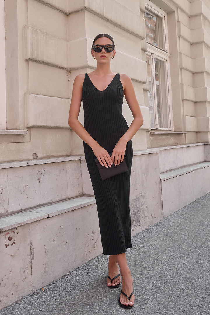 Knitted ribbed V-neck dress