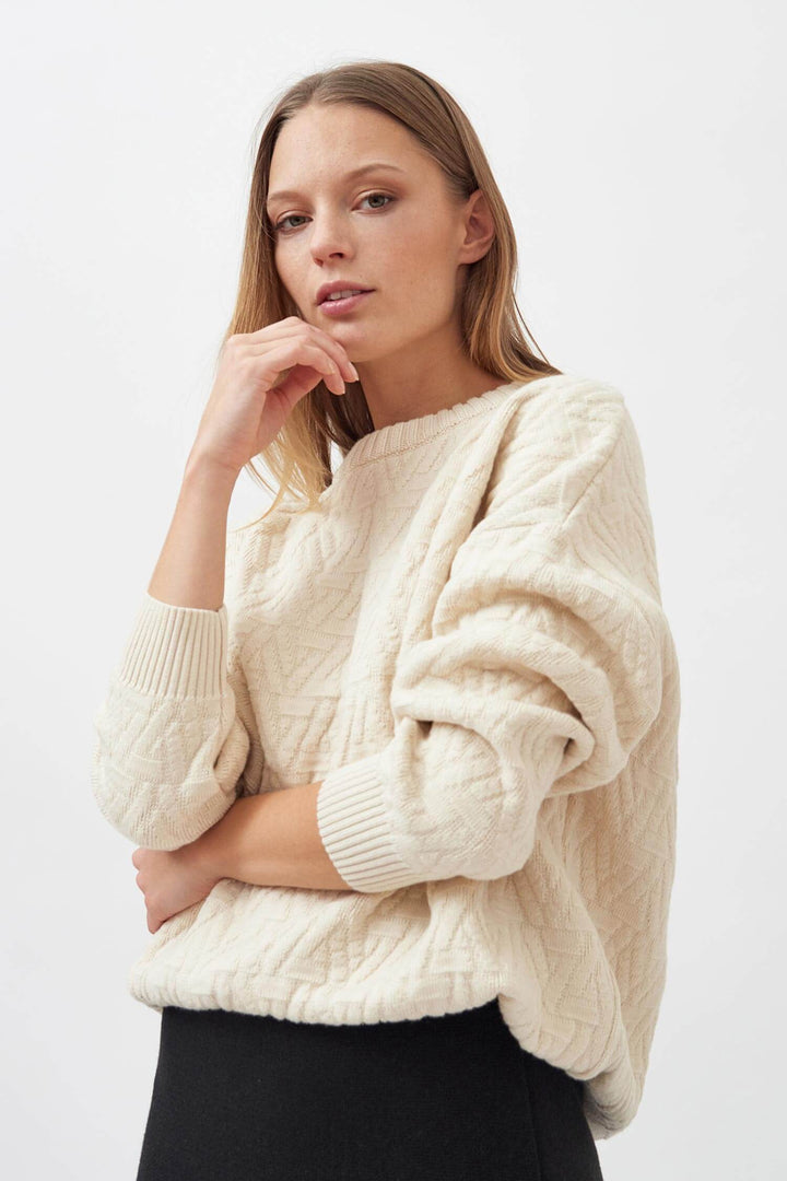 Chunky oversized knitted organic cotton triangle pullover for women