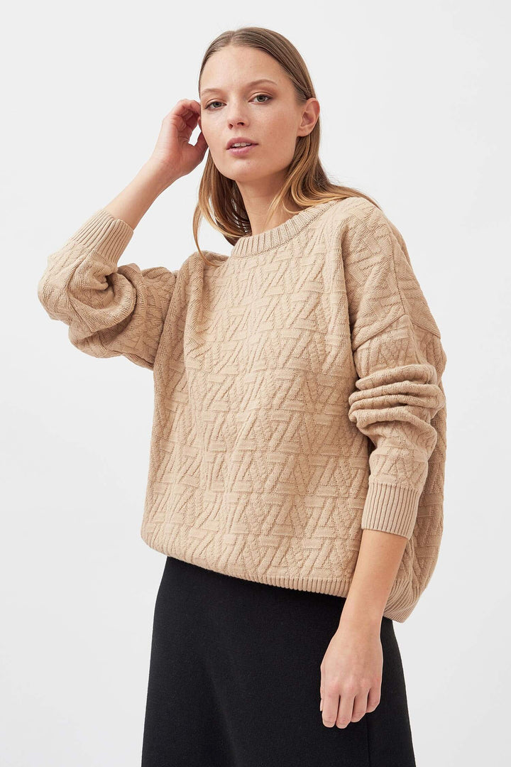 Chunky knitted organic cotton triangle pullover, oversized and high quality